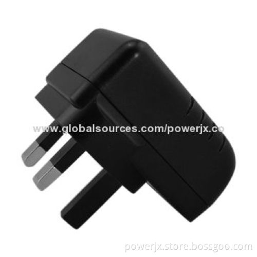 Pure white and black 7.5W power adapter, 12V, 650mA